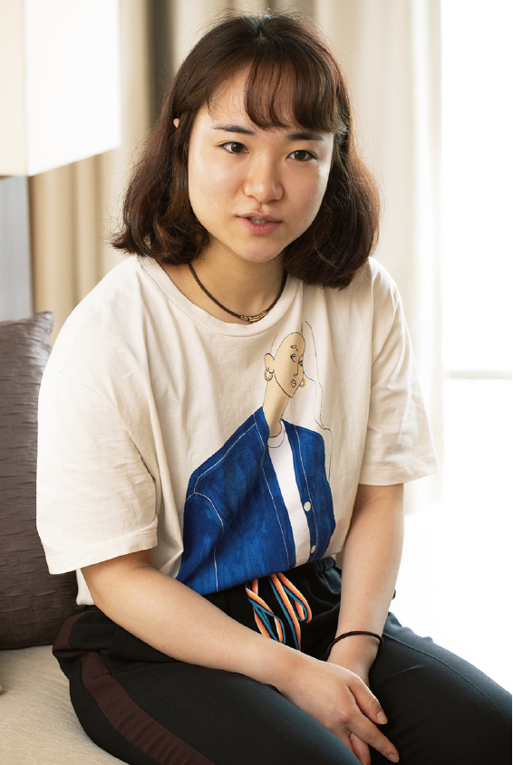 卓球選手、伊藤美誠さんの写真