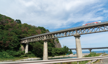 三陸鉄道北リアス線の安家川橋梁の写真