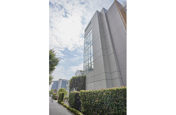 スクエアJSの写真