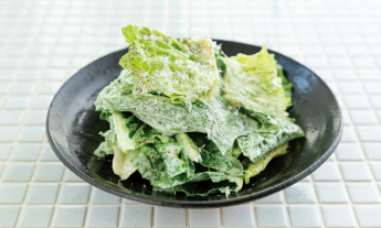 ロメインレタスのシーザーサラダの写真