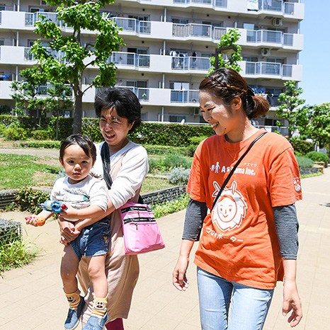 顔見知り同士で助け合い。ママにうれしい“子育てシェア”って？イメージ画像