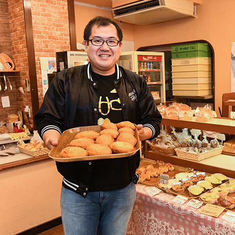 芝山団地商店街の“顔”は老舗のパン屋さん。元ミュージシャンのまちづくりアイデアがヒット中！イメージ画像