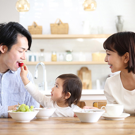 １歳半の食事の回数や目安量は？幼児食にOKな食材やポイントまでイメージ画像