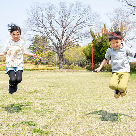 縄跳びの教え方は？子供に教えるときに知っておきたいポイントイメージ画像