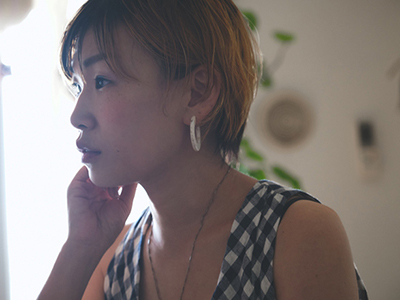 さかの まどかさん 写真