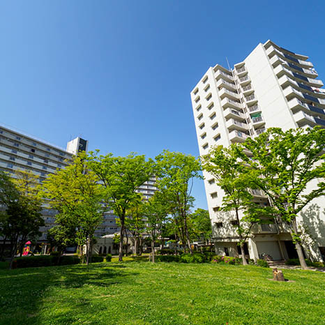 団地とマンションの違いは？団地に住むメリット・デメリットイメージ画像