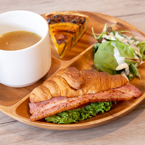 【団地のグルメ】隣のケーキ屋さんにほれてオープン!?志徳団地で見つけたおいしいお店「Matcari café」イメージ画像