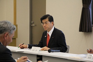 写真：石井国交相