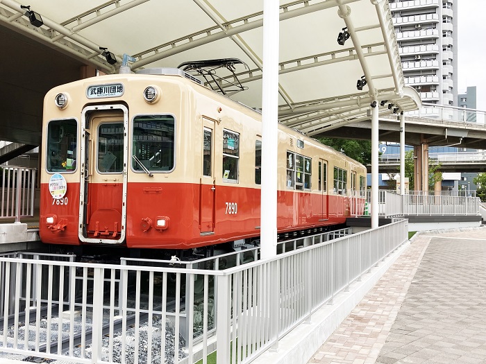 赤同車の外観