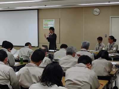 オージス総研の葛原さまによる講演の写真