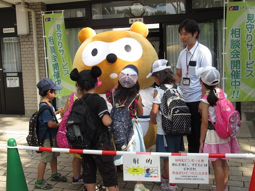 Pontaくんと子どもたちの写真