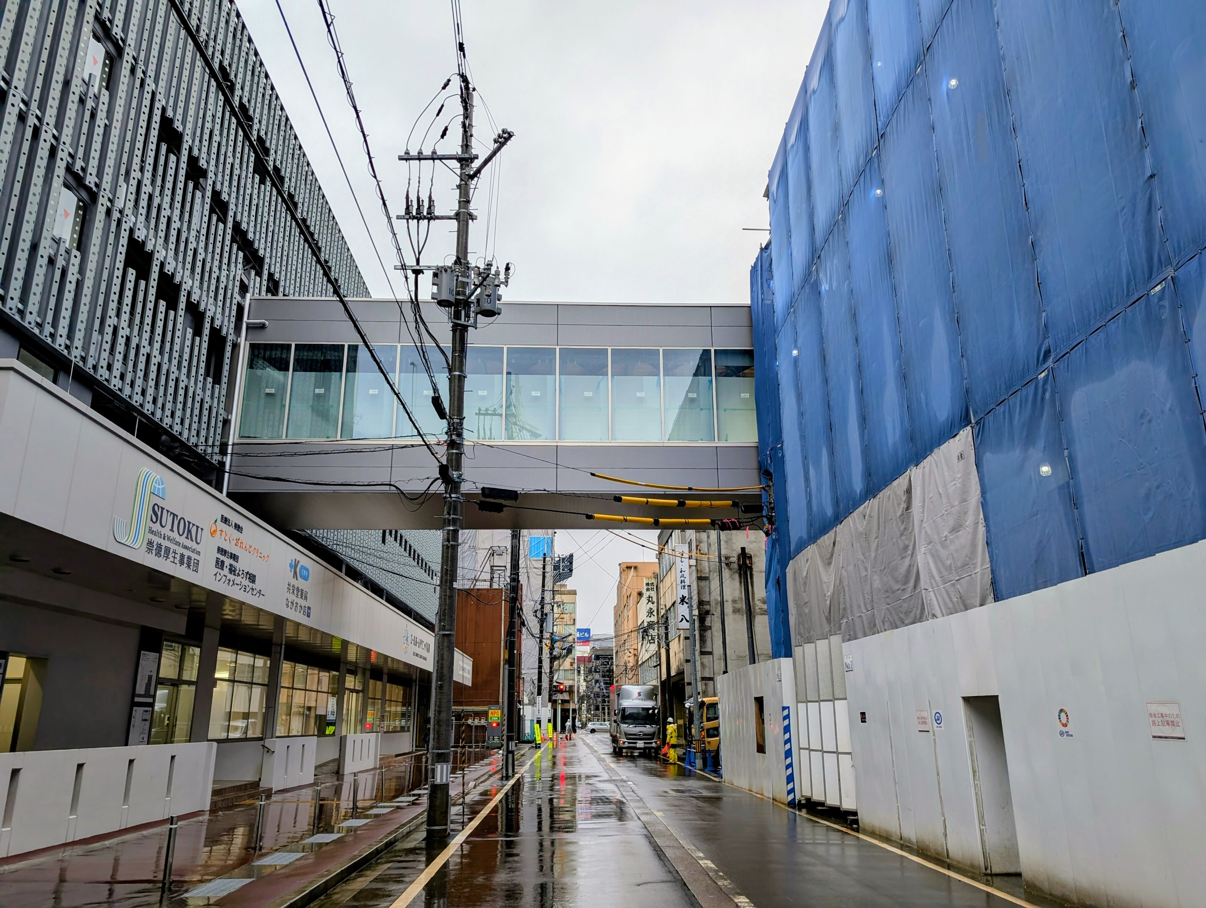 Ｂ街区ＢＣ間ブリッジ工事中写真