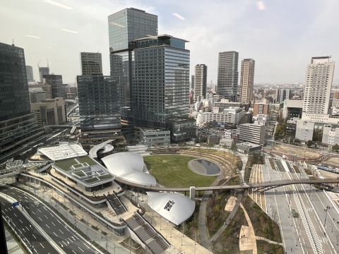 グラングリーン大阪南館オープンの写真