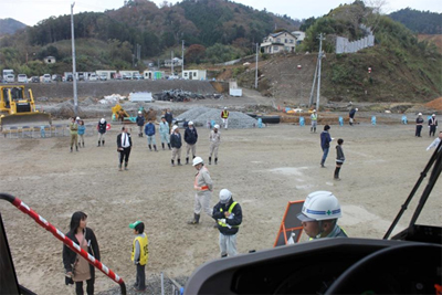 写真：復興まちづくり現地見学会の様子12