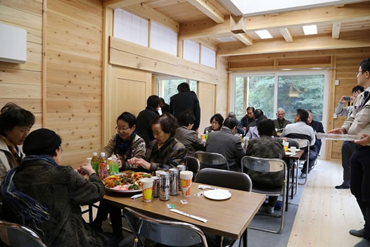 写真：祝賀会の様子