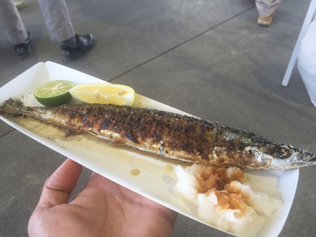 写真:秋刀魚炭火焼。脂ものって非常に美味でした