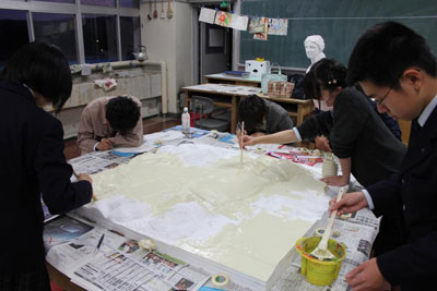写真:模型製作の様子1