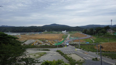 写真:盛土工事