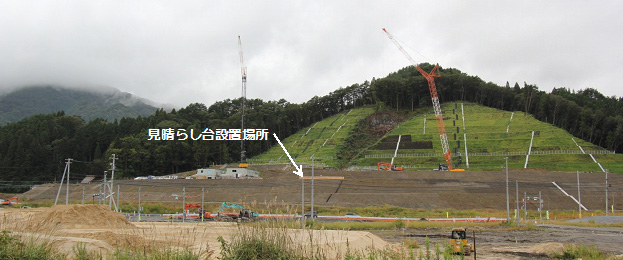 鵜住居駅付近から地区西側高台部を望む