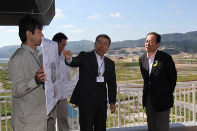 写真:戸羽市長ほか2