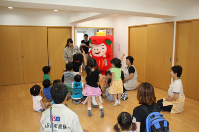 写真:おおふなトンと子供たち