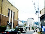 写真:中央3号線(南北方向コミュニティ道路)を北側に臨む