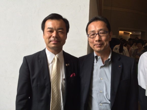 写真：辻宏康和泉市長と中川雅永ＵＲ西日本副支社長